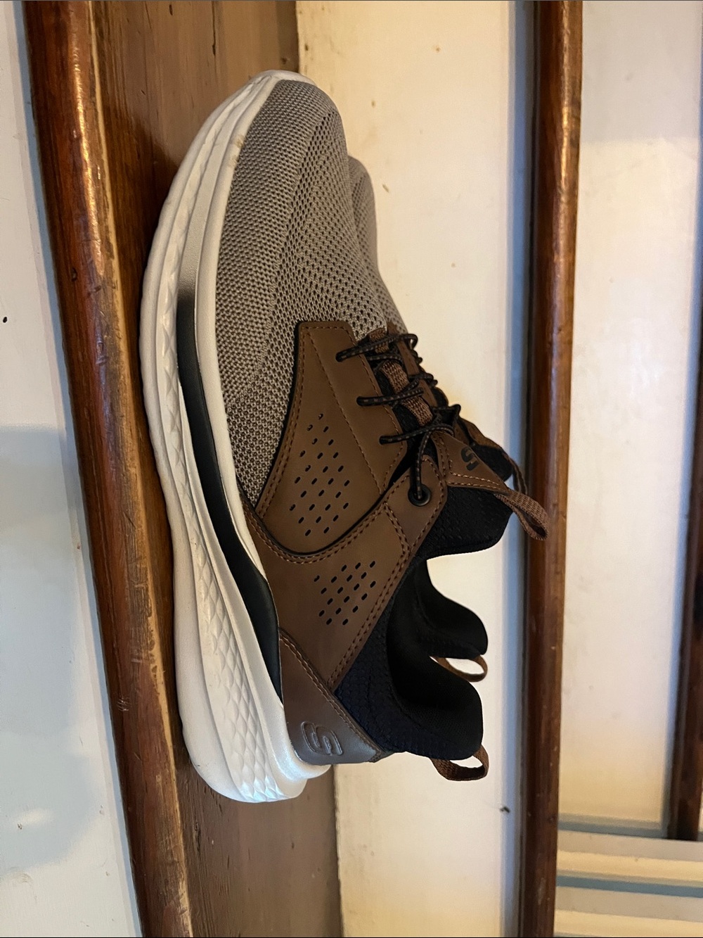 Skechers Men's Brown and Gray Mesh Lace-Up Sneaker